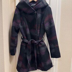 Steve Madden Women's Black and Purple Patterned Cape